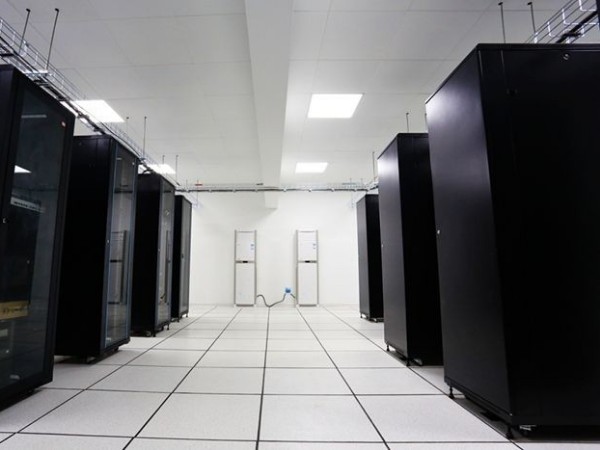 以動(dòng)環(huán)監(jiān)控系統(tǒng)為核心的信息機(jī)房運(yùn)營進(jìn)程管理方案