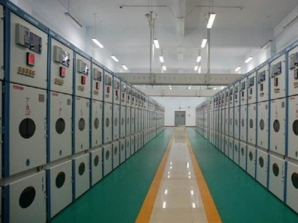 智能三相電量?jī)x如何用于鋼鐵廠的用電監(jiān)測(cè)系統(tǒng)？