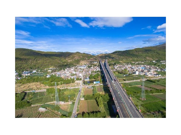 無網絡環境用什么主機實現高速公路配電室綜合監控系統？